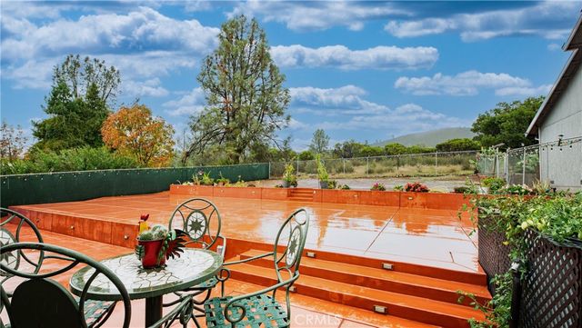 19070 Ravenhill, Hidden Valley Lake, CA 95467