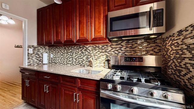 11225 34th Avenue G, Corona, NY 11368