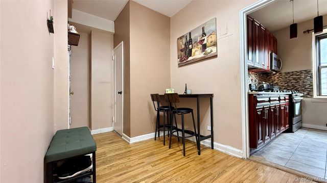 11225 34th Avenue G, Corona, NY 11368