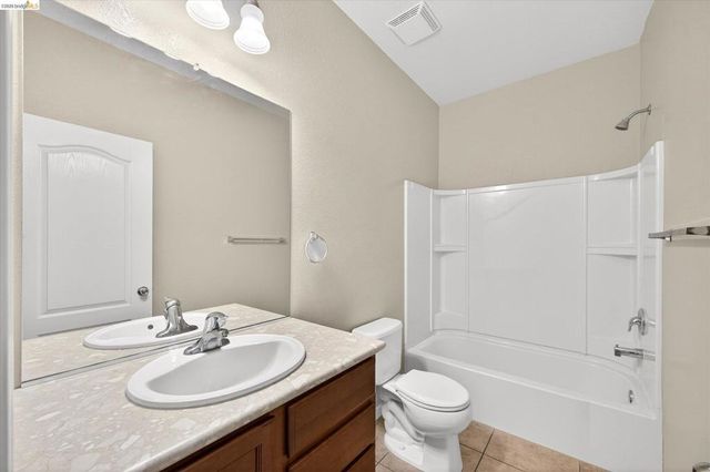 24 Mandrake Court, Oakley, CA 94561