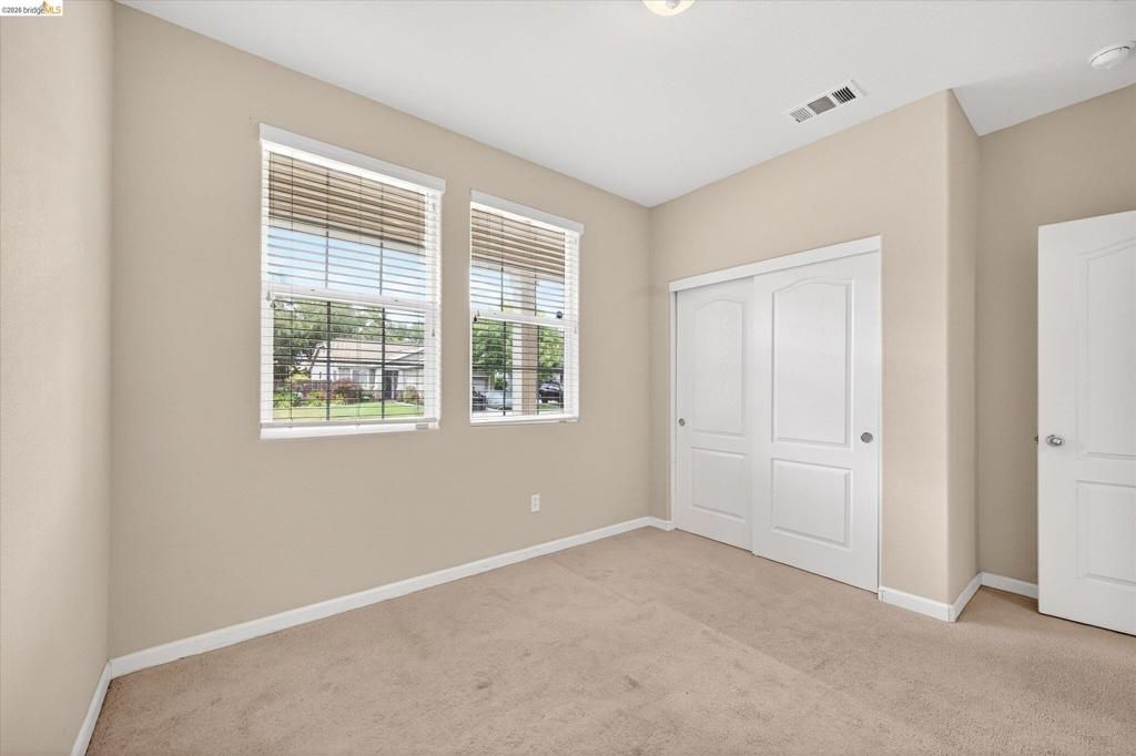 Image 20 of property listing at 24 Mandrake Court, Oakley, CA 94561