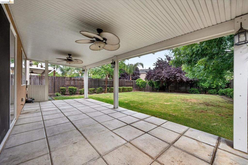 Image 34 of property listing at 24 Mandrake Court, Oakley, CA 94561