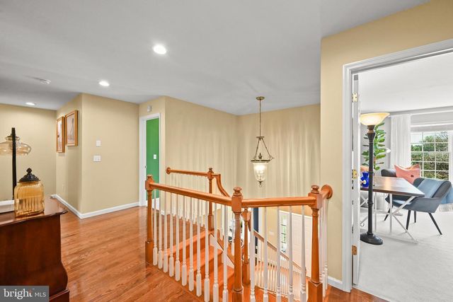 2146 BERNAYS DR, York, PA 17404