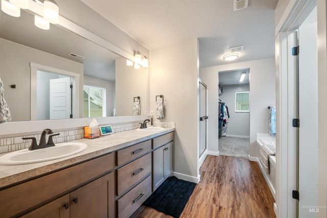 11923 W Hiawatha Drive, Boise, ID 83709