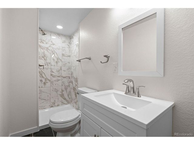 17407 E Belleview Pl, Centennial, CO 80015