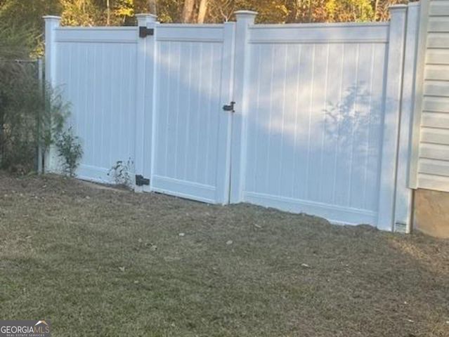 562 Maurice Drive, Swainsboro, GA 30401