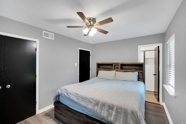 1104 Williamsburg Drive, Ennis, TX 75119