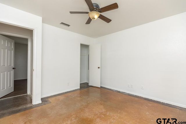 2908 Golden Rd, Tyler, TX 75701
