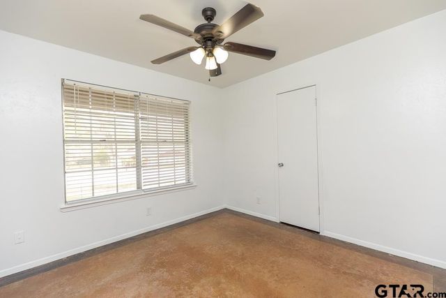 2908 Golden Rd, Tyler, TX 75701