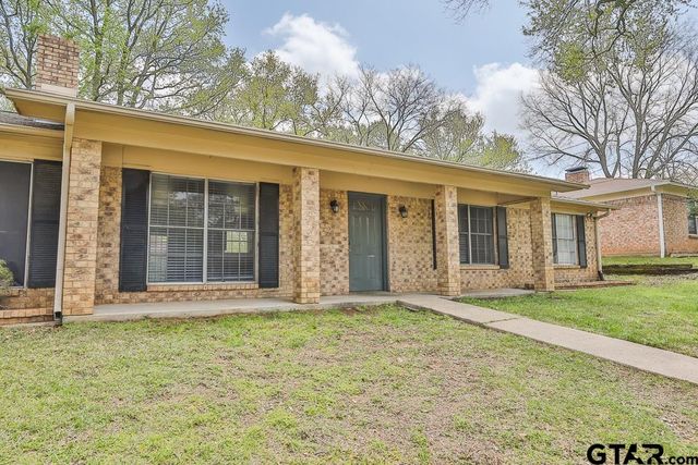 2908 Golden Rd, Tyler, TX 75701