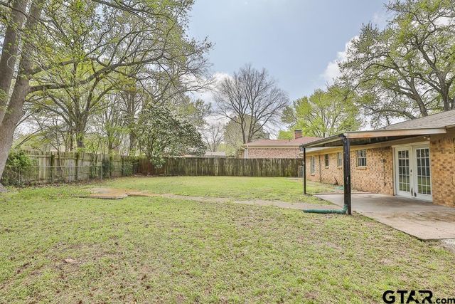2908 Golden Rd, Tyler, TX 75701