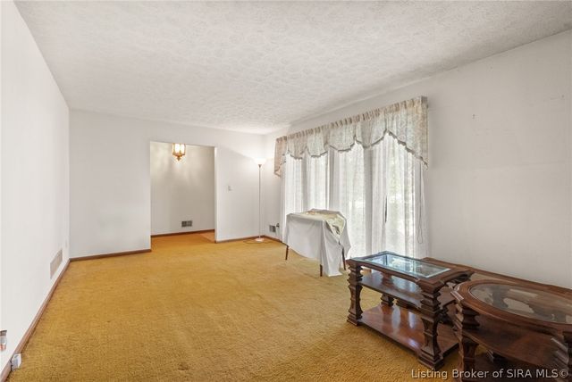 6812 Corydon Ridge Road, Georgetown, IN 47122