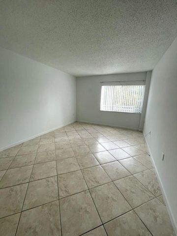 711 N PINE ISLAND Road 305, Plantation, FL 33324