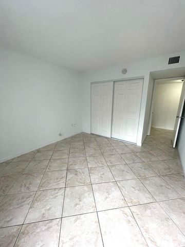 711 N PINE ISLAND Road 305, Plantation, FL 33324