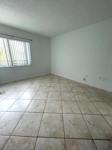 711 N PINE ISLAND Road 305, Plantation, FL 33324