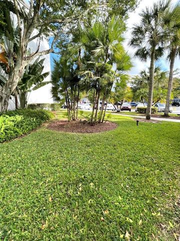 711 N PINE ISLAND Road 305, Plantation, FL 33324