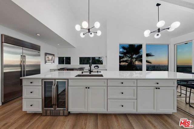 5690 Hill Oak Drive, Los Angeles, CA 90068