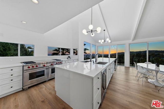 5690 Hill Oak Drive, Los Angeles, CA 90068