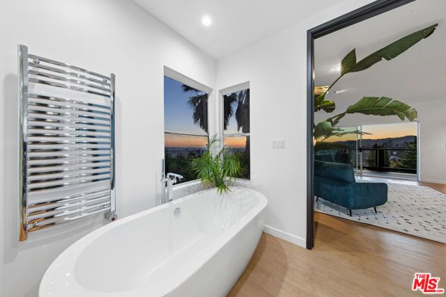 5690 Hill Oak Drive, Los Angeles, CA 90068