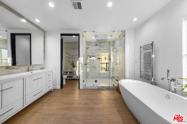 5690 Hill Oak Drive, Los Angeles, CA 90068