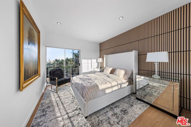 5690 Hill Oak Drive, Los Angeles, CA 90068