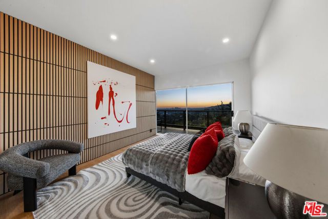 5690 Hill Oak Drive, Los Angeles, CA 90068