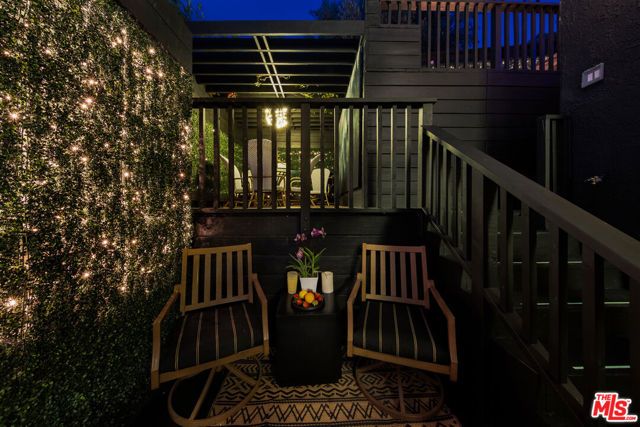 5690 Hill Oak Drive, Los Angeles, CA 90068