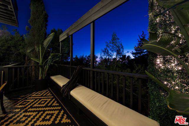 5690 Hill Oak Drive, Los Angeles, CA 90068