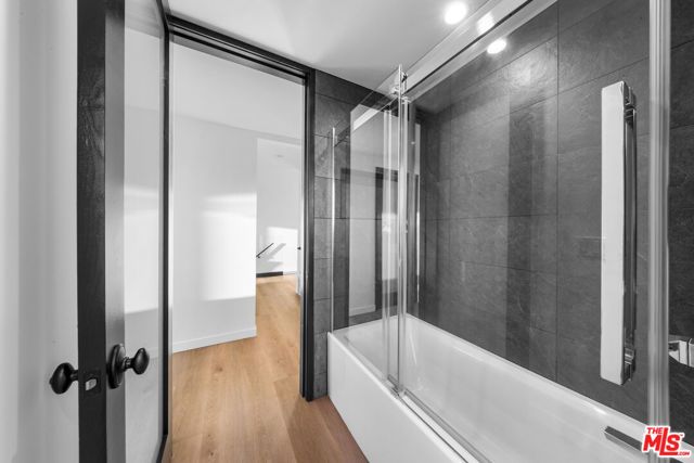 5690 Hill Oak Drive, Los Angeles, CA 90068