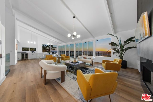 5690 Hill Oak Drive, Los Angeles, CA 90068