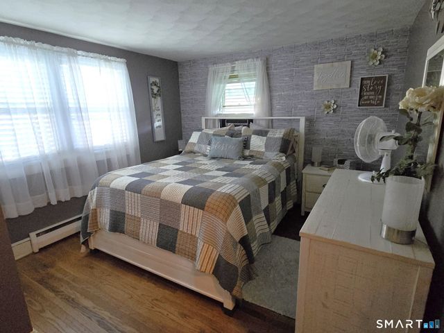 15 Grant Avenue, Plainville, CT 06062