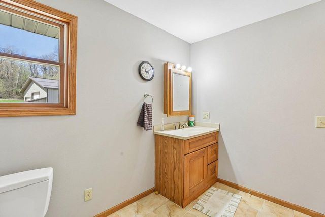 W11590 County Road J, Lodi, WI 53555