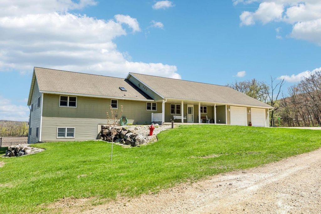 W11590 County Road J, Lodi, WI 53555