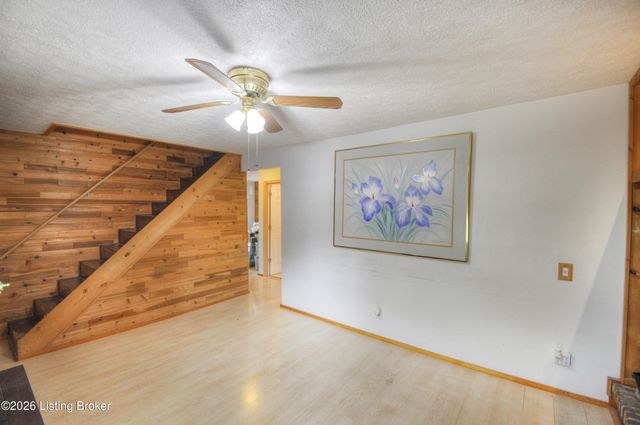 5404 Maryman Rd, Louisville, KY 40258