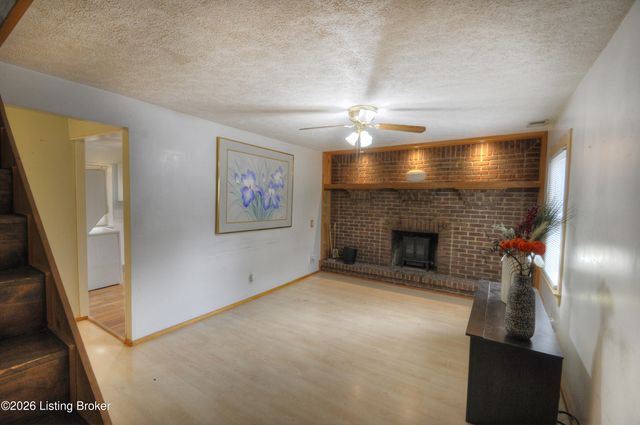 5404 Maryman Rd, Louisville, KY 40258