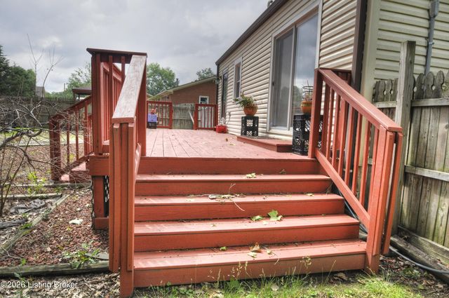 5404 Maryman Rd, Louisville, KY 40258