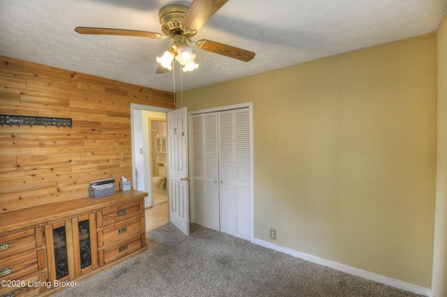 5404 Maryman Rd, Louisville, KY 40258