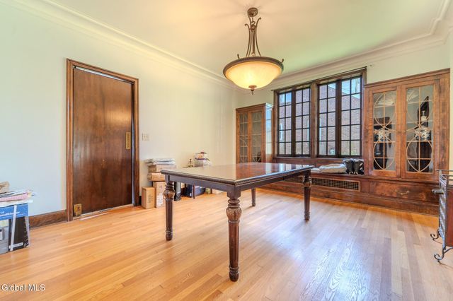 716 Western Avenue, Albany, NY 12203