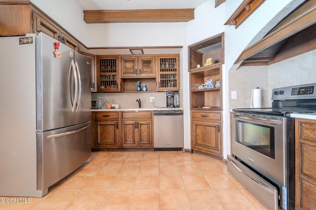 716 Western Avenue, Albany, NY 12203