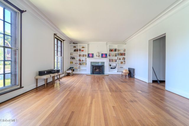 716 Western Avenue, Albany, NY 12203