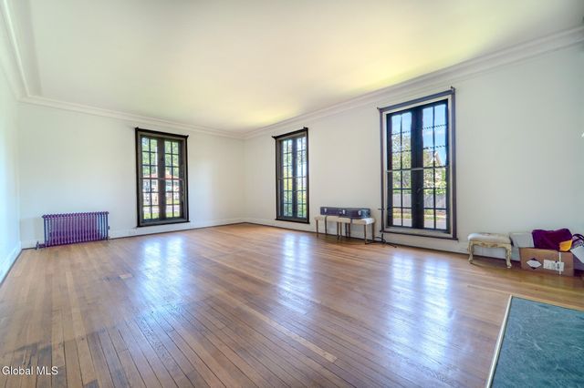 716 Western Avenue, Albany, NY 12203