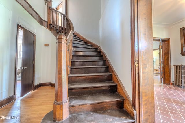 716 Western Avenue, Albany, NY 12203