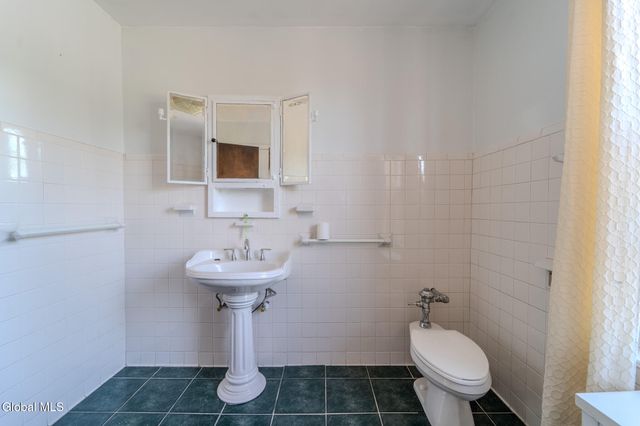 716 Western Avenue, Albany, NY 12203