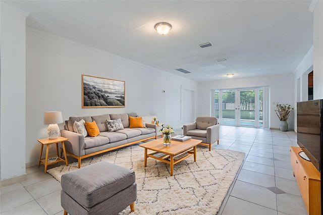 8424 SW 102nd Pl, Miami, FL 33173