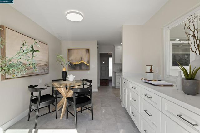 1020 1020 Sanders Dr, Moraga, CA 94556