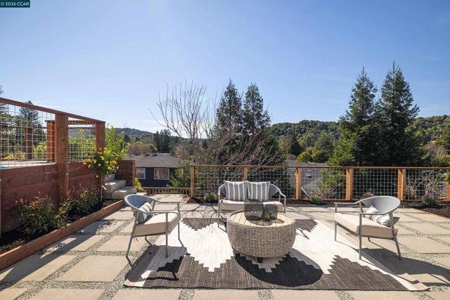 1020 1020 Sanders Dr, Moraga, CA 94556