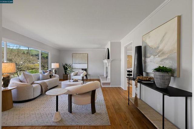 1020 1020 Sanders Dr, Moraga, CA 94556