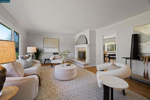 1020 1020 Sanders Dr, Moraga, CA 94556