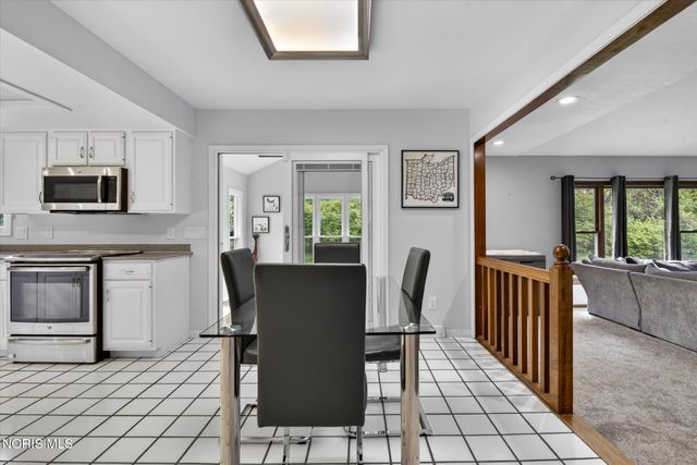 3001 Secretariat Road, Ottawa Hills, OH 43615