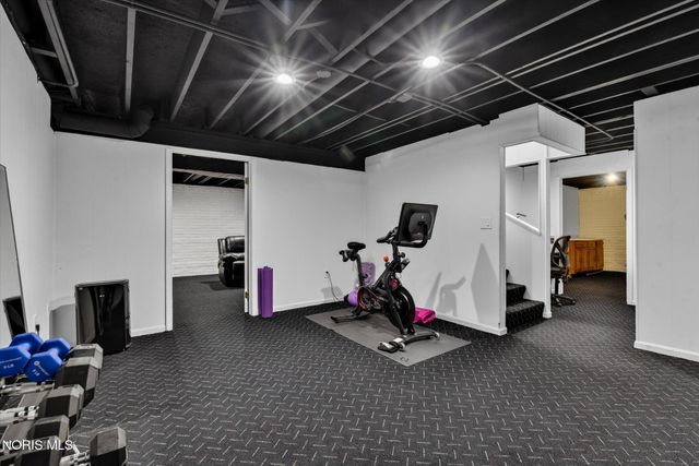 3001 Secretariat Road, Ottawa Hills, OH 43615